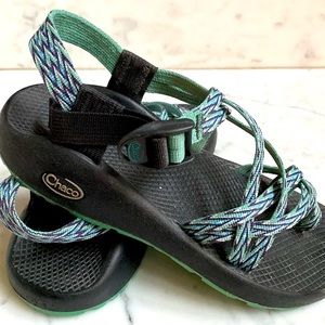 CHACO Z X2 Classic Toe Strap Design Sandals